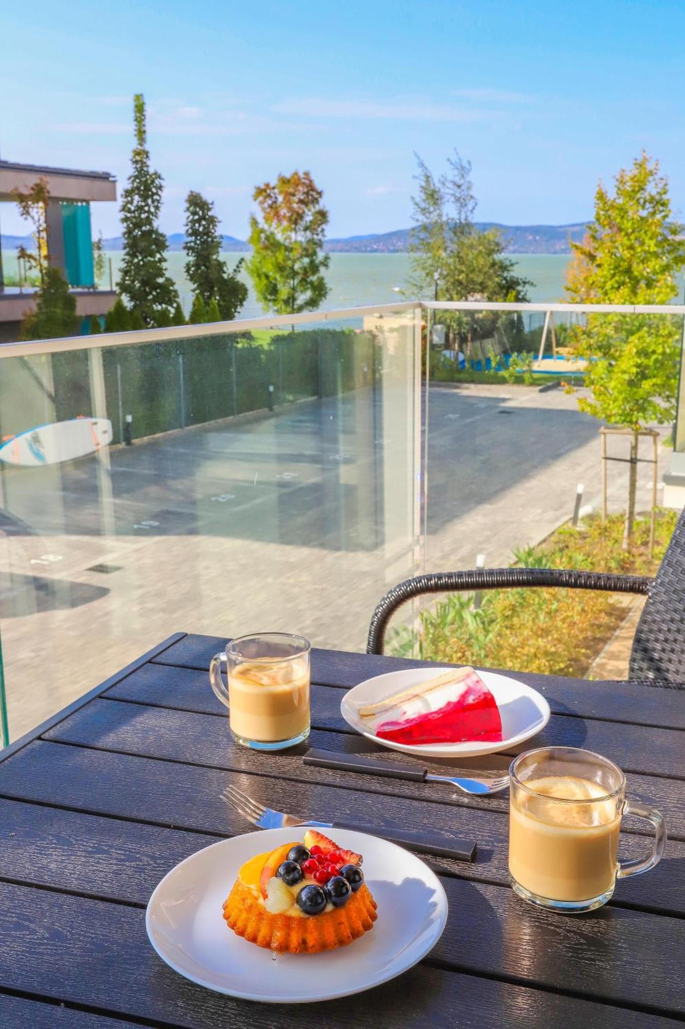 Platán Beach Apartman Balatonboglár Exterior foto